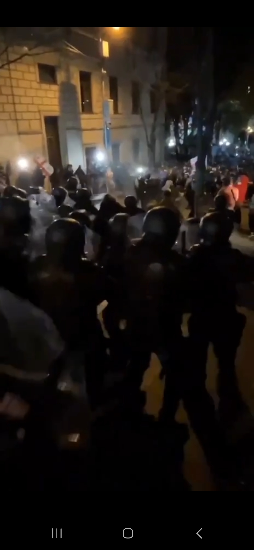 格鲁吉亚 爆发 抗议 欧盟拖延事件  第2张
